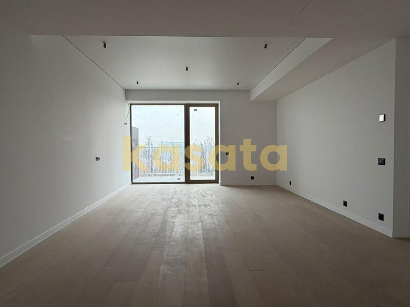 One High District, apartament 2 camere, vedere la lac, nou