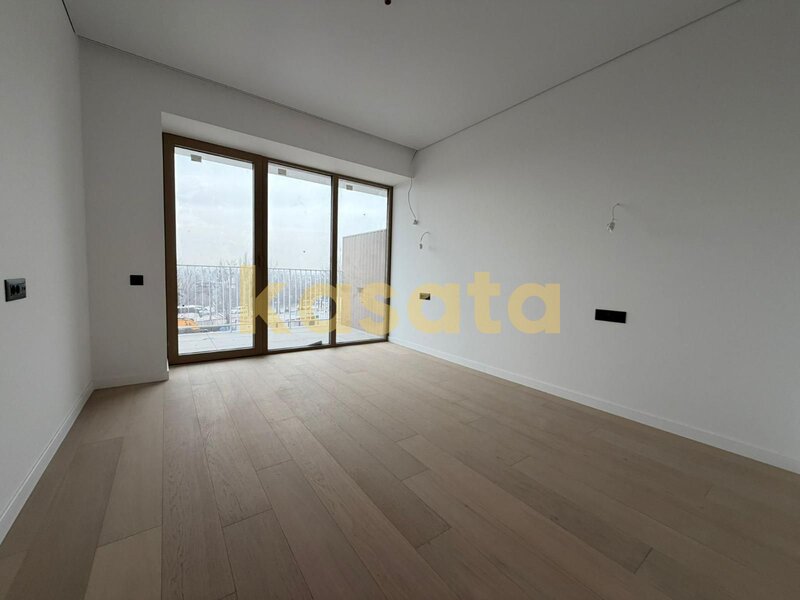 One High District, apartament 2 camere, vedere la lac, nou